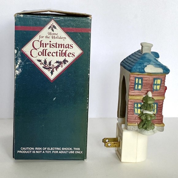 Winter Home Scene Night Light Sensor Ceramic Hand Painted Porcelain with Box - Picture 6 of 7